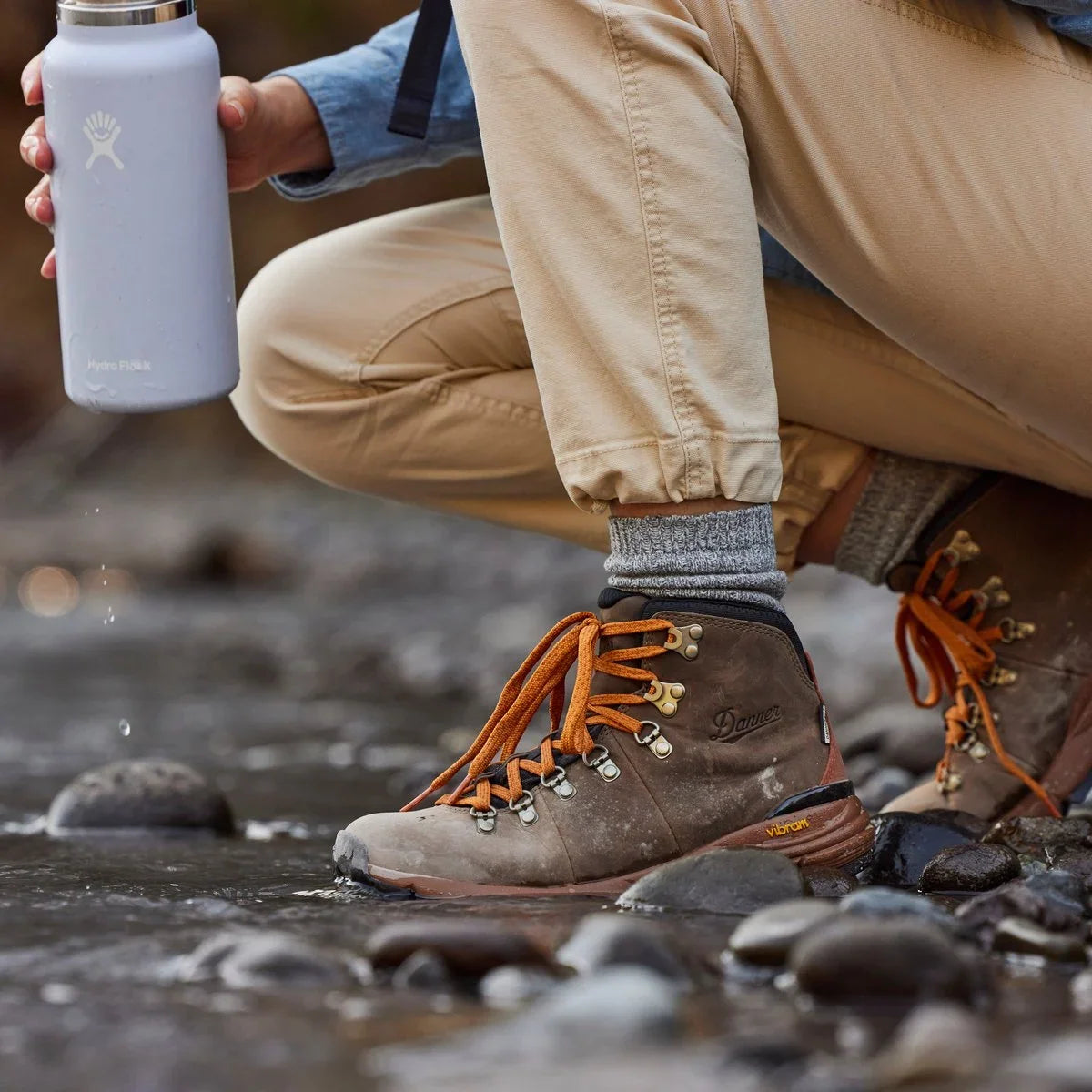 Women's Waterproof Leather Hiking Boot - Brown/Tan