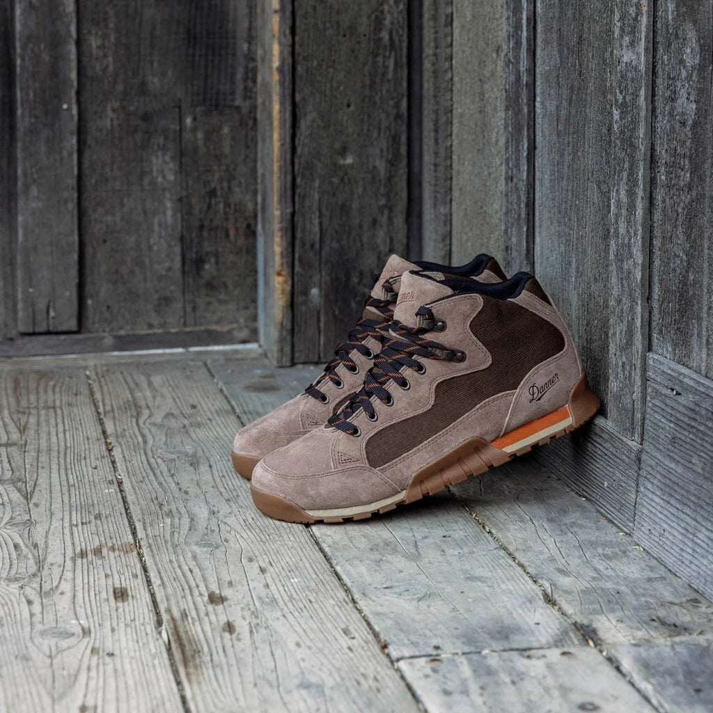 Men's Waterproof Hiking Boot - Dark Brown
