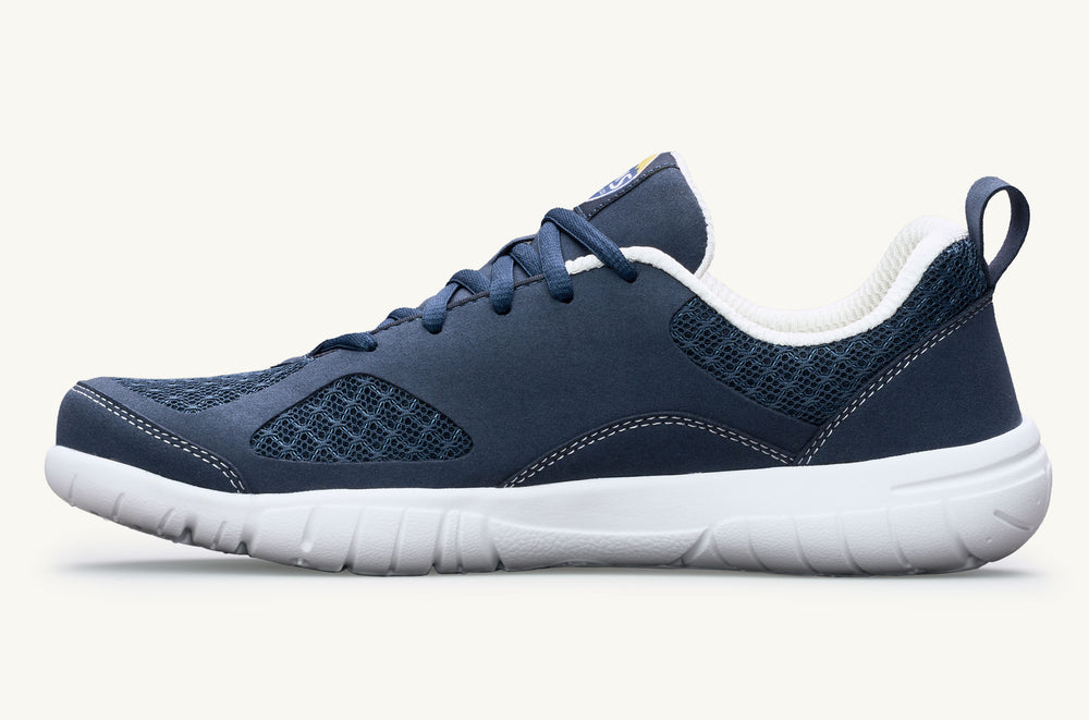 Minimalist Training Sneaker - Black