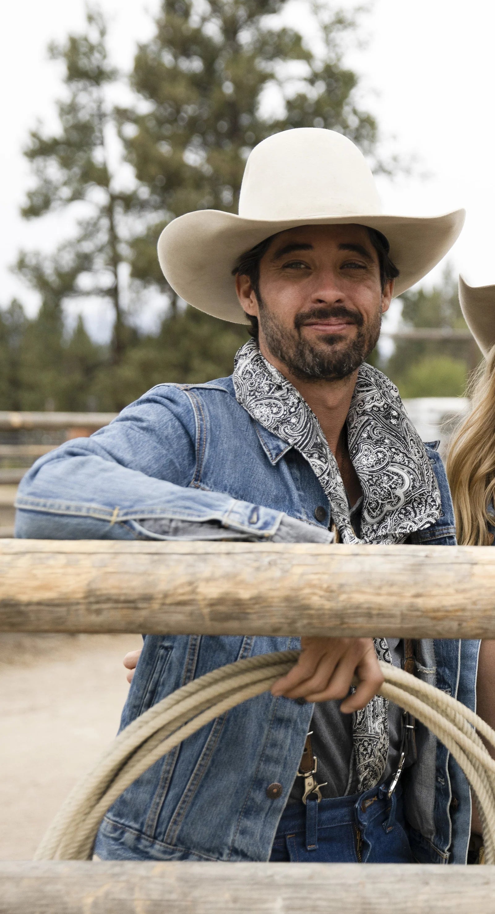 Walker's Hand Shaped Tall Crown Cowboy Hat With Feather Trim