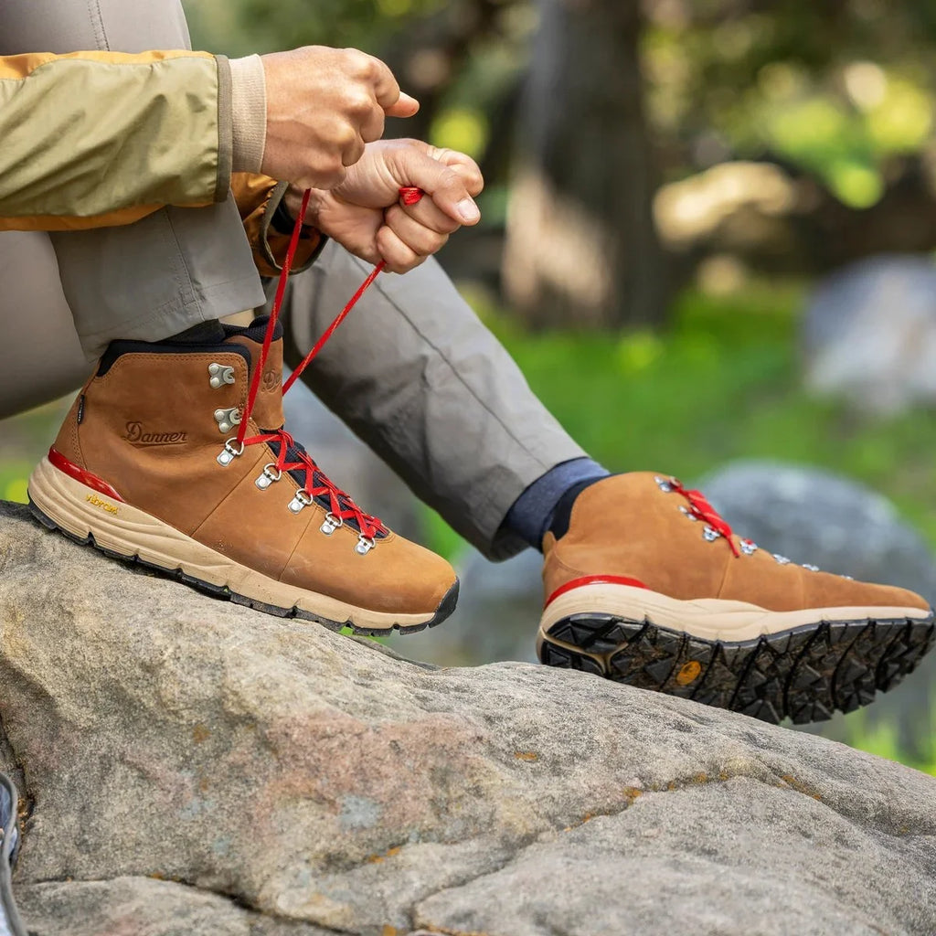 Women's Waterproof Leather Hiking Boot - Brown/Red