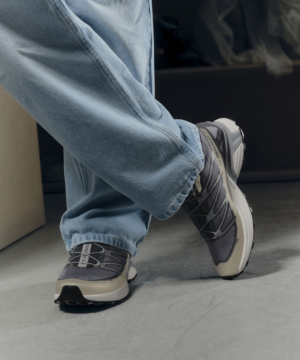 Lightweight Mesh Sneaker - Gray