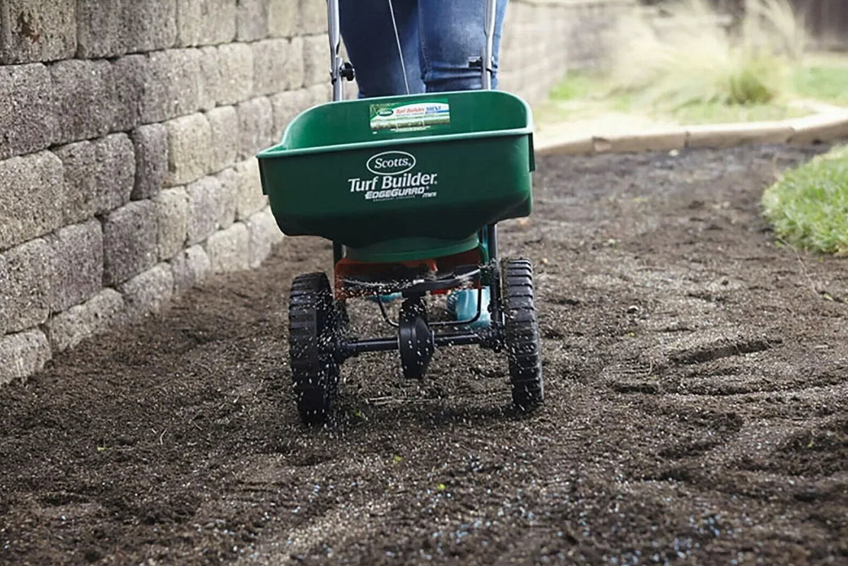 Scotts Turf Builder EdgeGuard Mini Broadcast Spreader - 5,000 Sq. Ft.