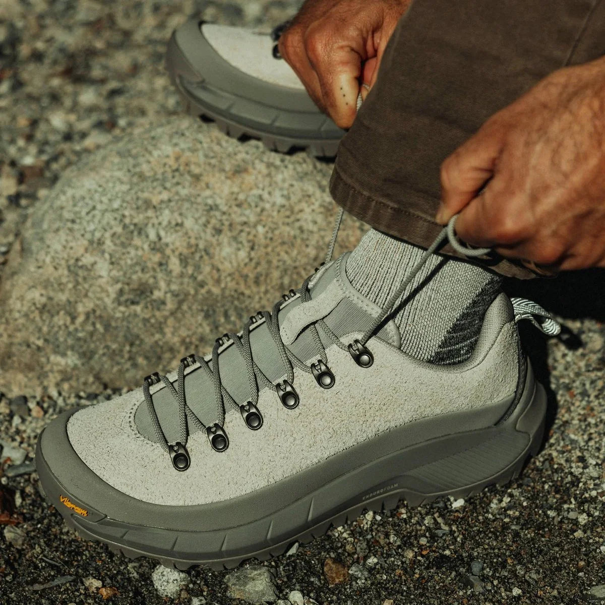 Men's Low Hiking Shoe - Gray