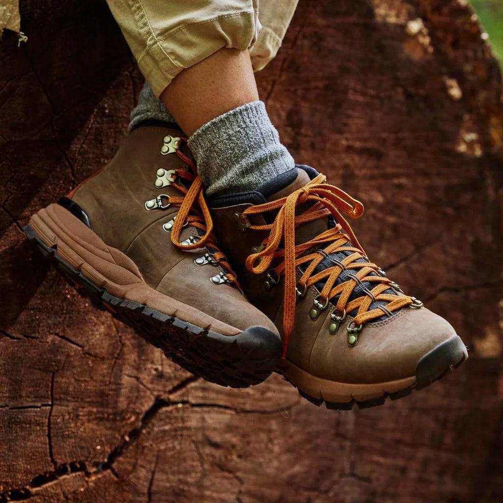 Women's Waterproof Leather Hiking Boot - Brown/Tan
