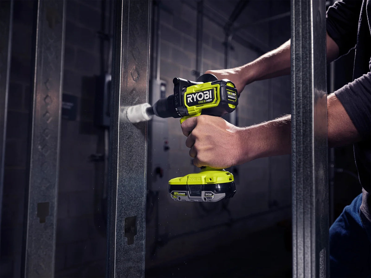 18V Brushless 1/2-Inch Drill Driver Kit