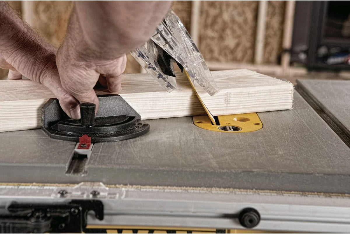 10-Inch Jobsite Table Saw With Rolling Stand