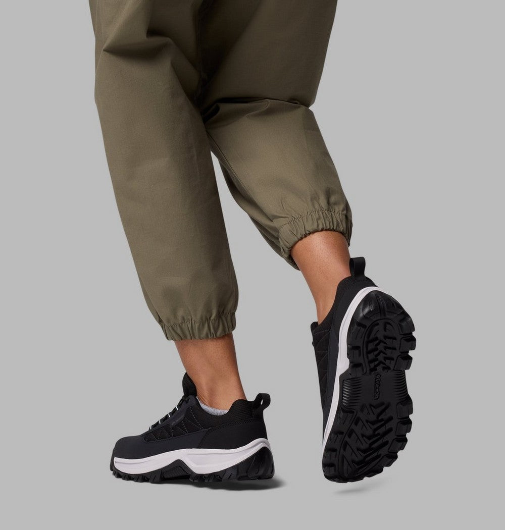 Women's Low Hiking Shoe - Black and Blue