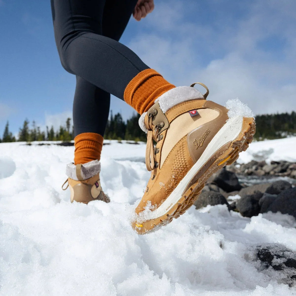 Women's Insulated Waterproof Hiking Boot - Bone Brown