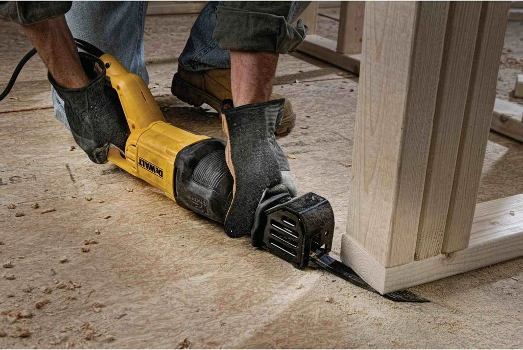 12-Amp Variable-Speed Reciprocating Saw