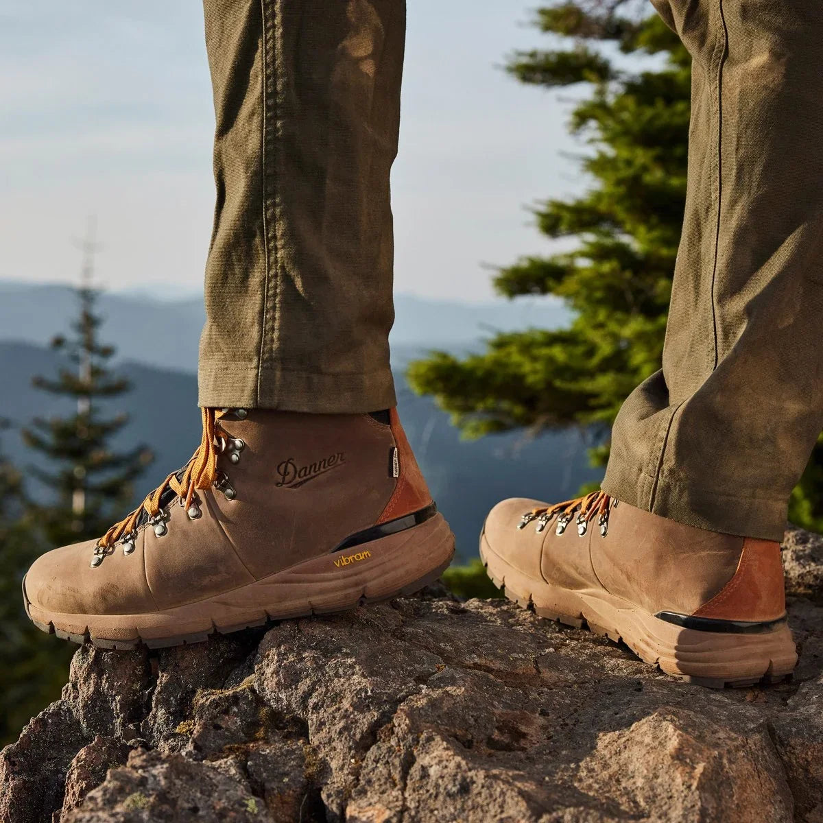 Waterproof Leather Hiking Boot - Brown/Tan