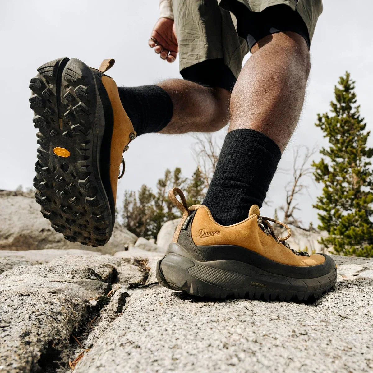 Men's Waterproof Low Hiking Shoes - Bone Brown
