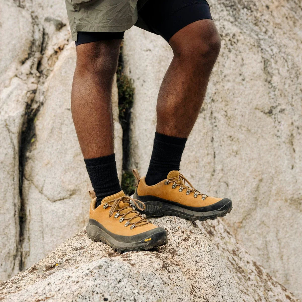 Men's Waterproof Low Hiking Shoes - Bone Brown