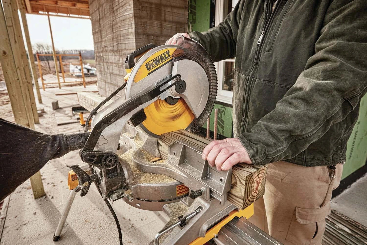 15-Amp 12-Inch Single-Bevel Compound Miter Saw