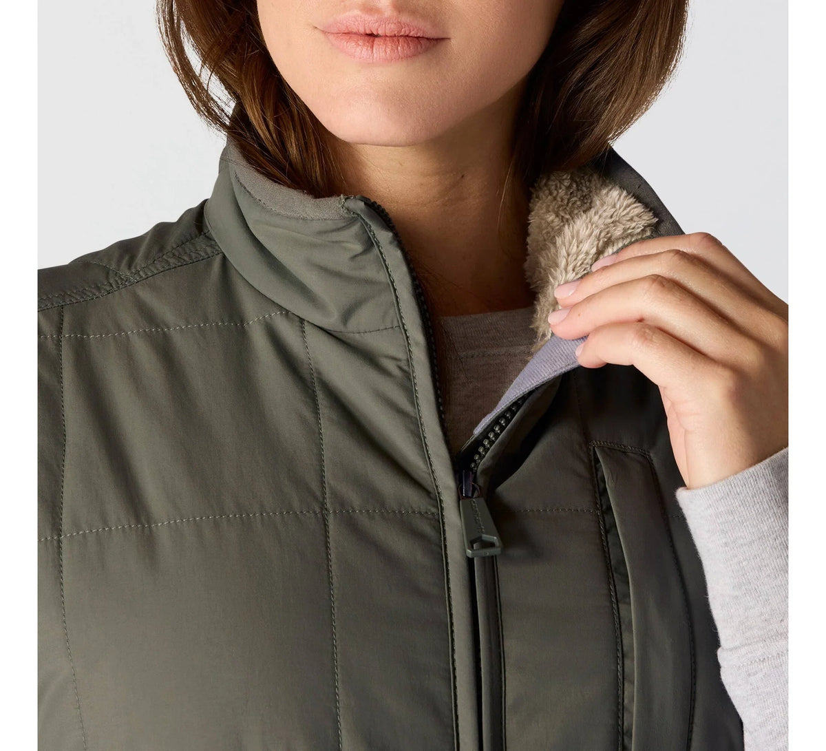 Women's Insulated Mock Neck Vest - Olive