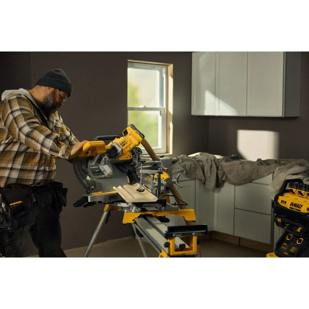 20V 12-Inch Double-Bevel Sliding Miter Saw