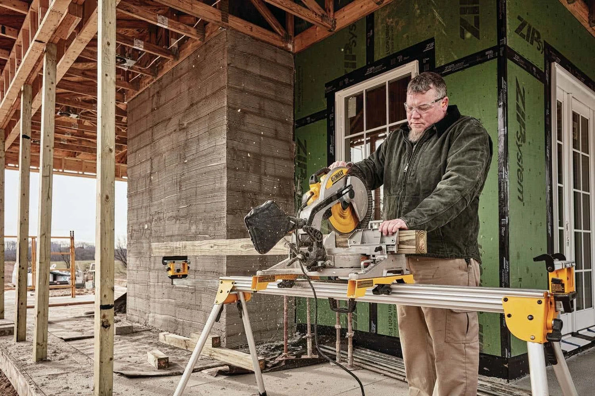 15-Amp 12-Inch Single-Bevel Compound Miter Saw