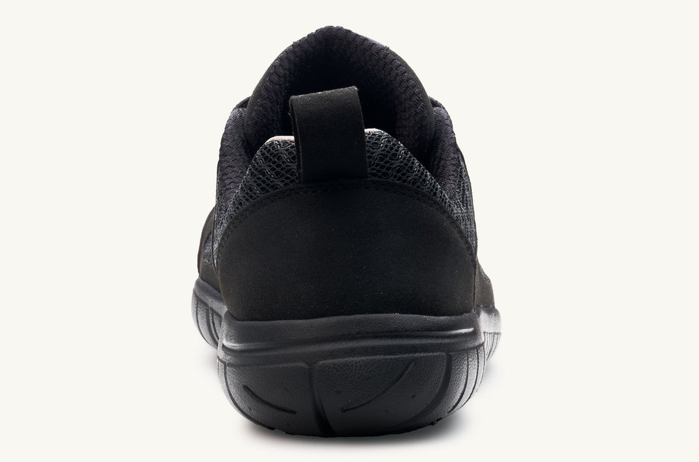 Minimalist Training Sneaker - Black