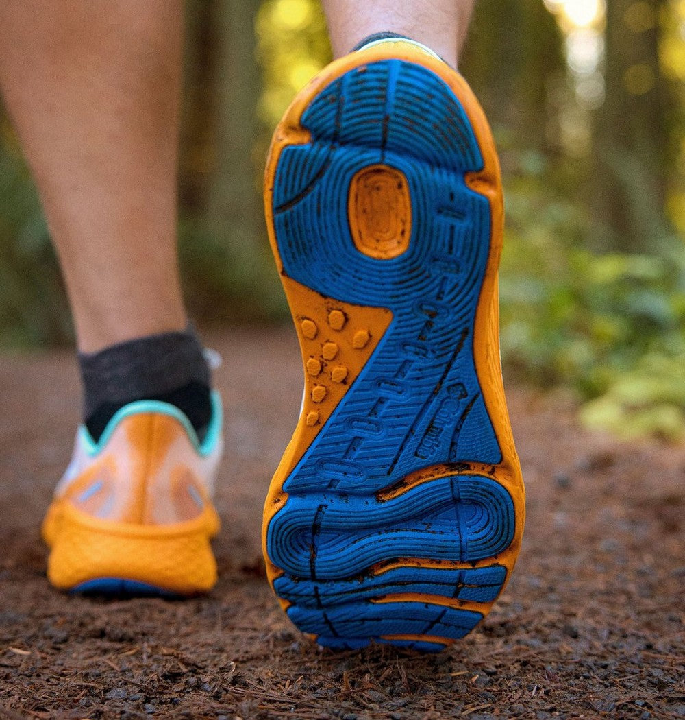 Men's Wide Trail Running Shoe - Red