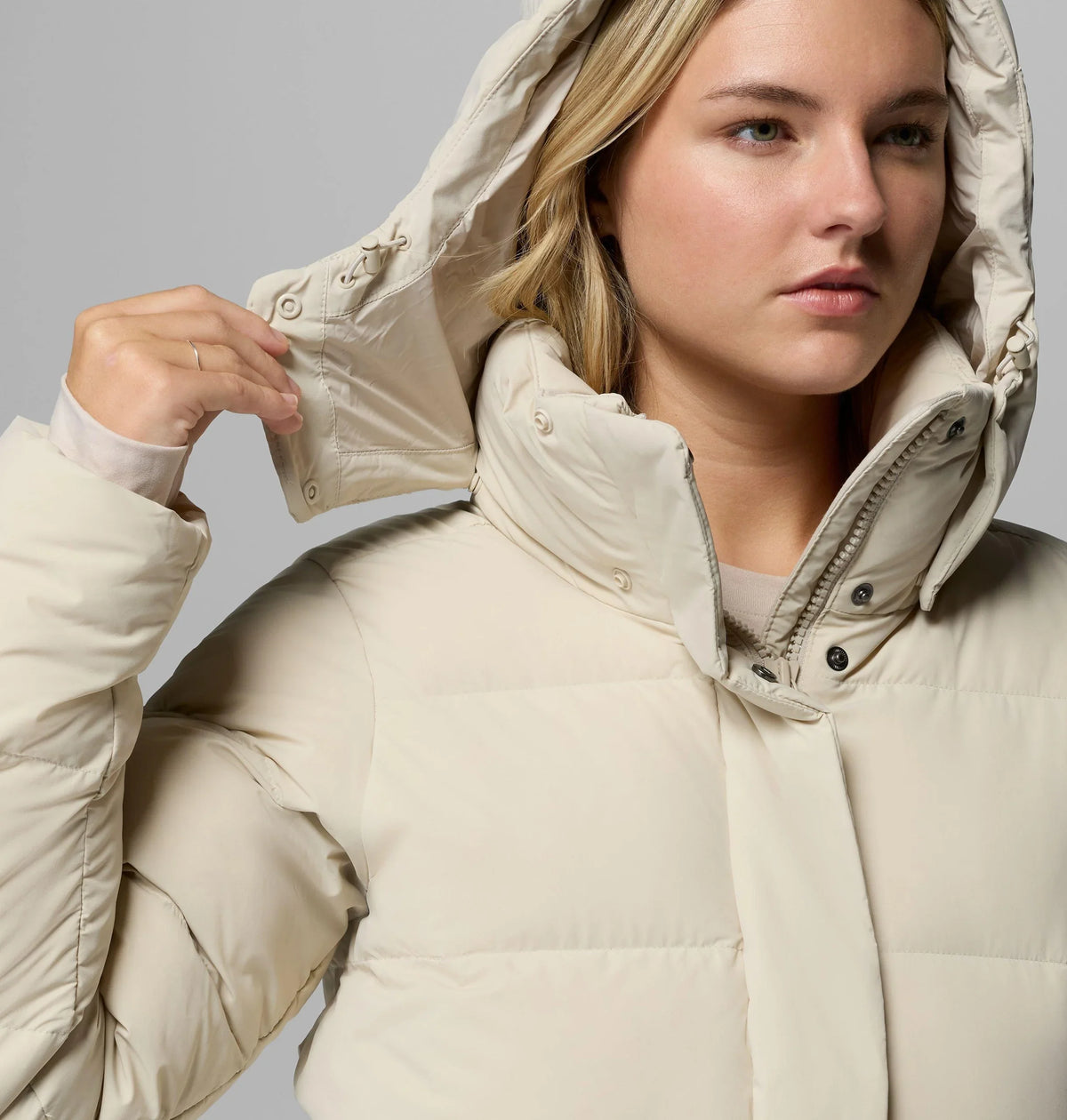 Women's Hooded Down Puffer Jacket - Grey