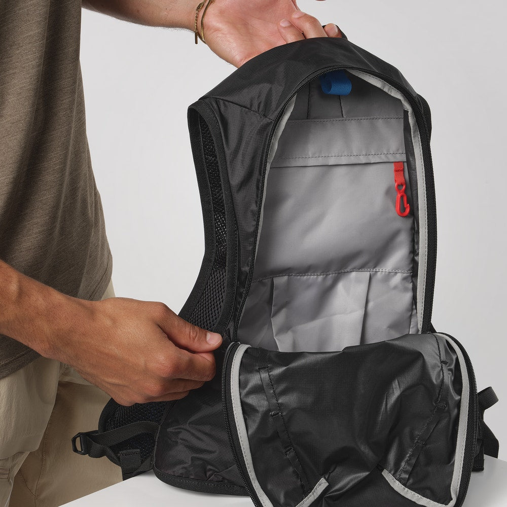 8L Running And Hiking Hydration Pack - Green