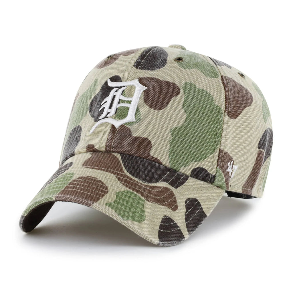 Camo Baseball Cap With Embroidered Team Logo
