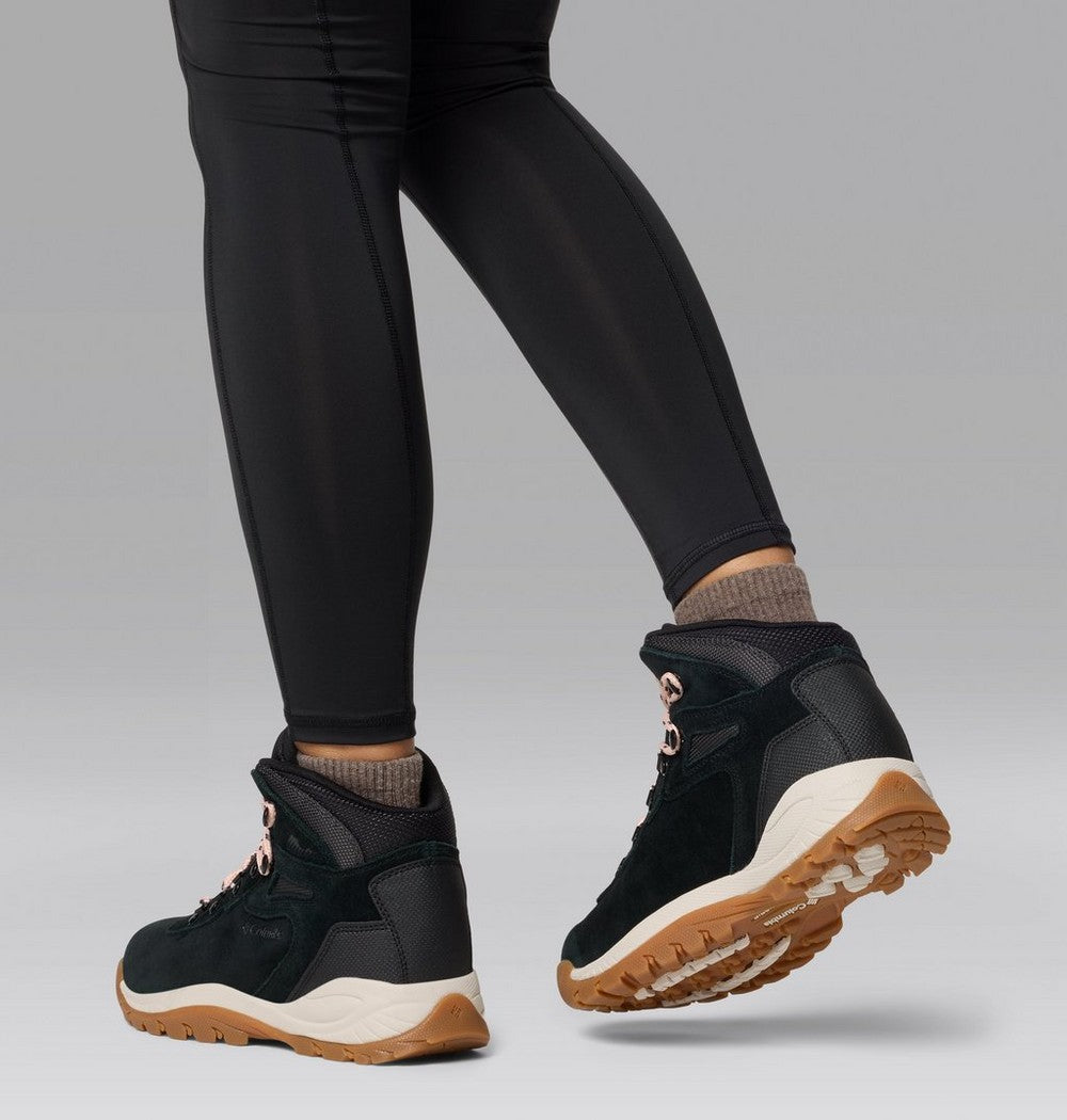 Women's Waterproof Mid Hiking Boots - Pink