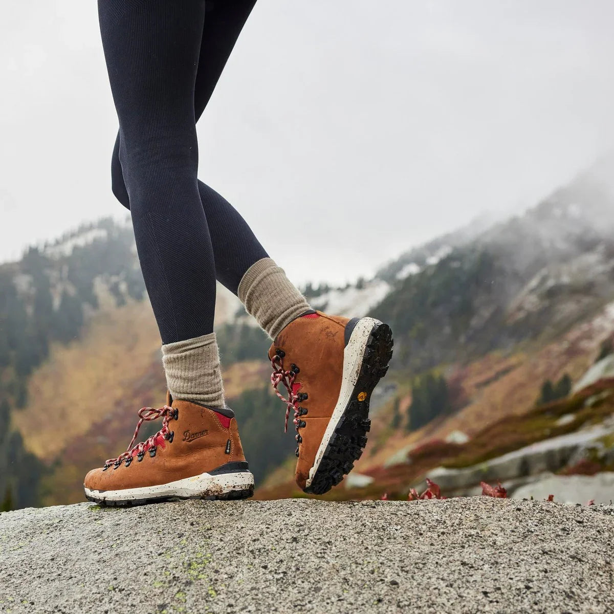 Women's Waterproof Hiking Boot - Mocha Brown Red