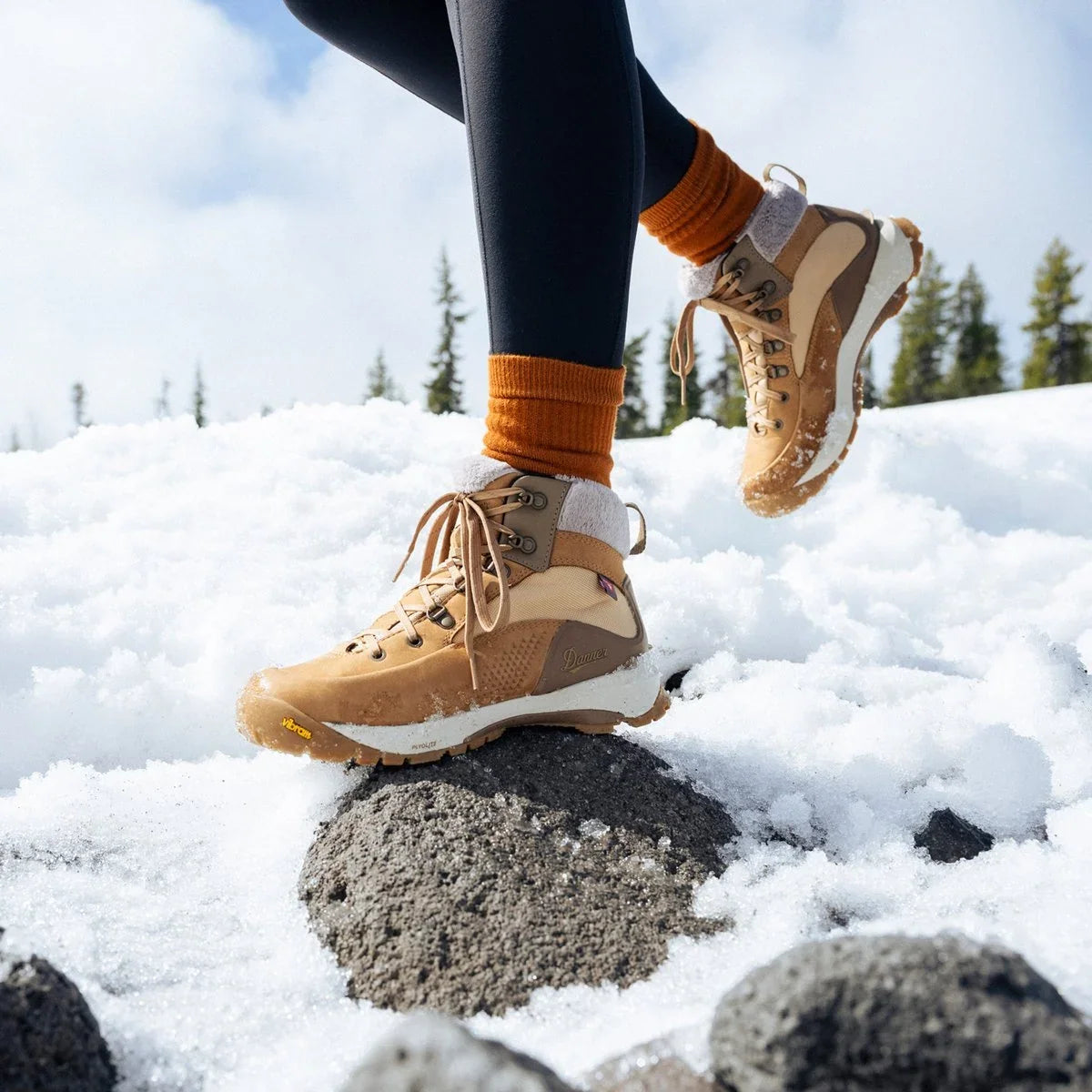 Women's Insulated Waterproof Hiking Boot - Bone Brown
