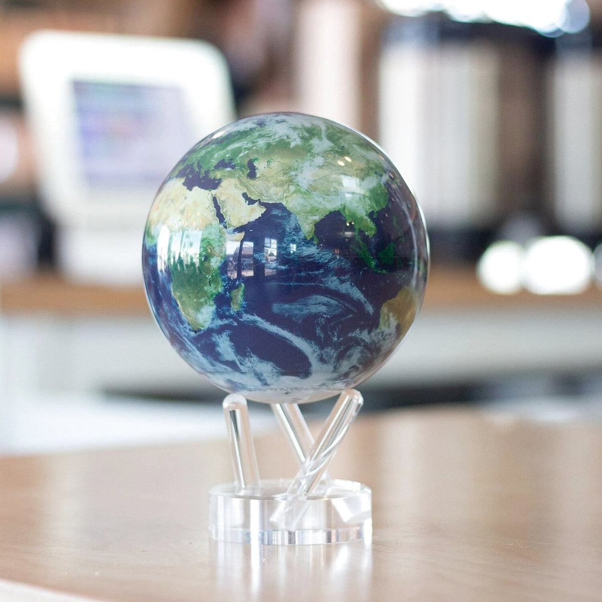 MOVA 4.5in Self-Rotating Physical Globe Earth With Clouds