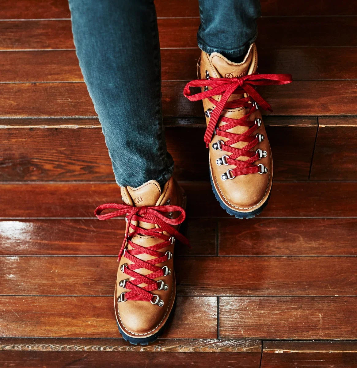 Women's Leather Hiking Boot - Brown