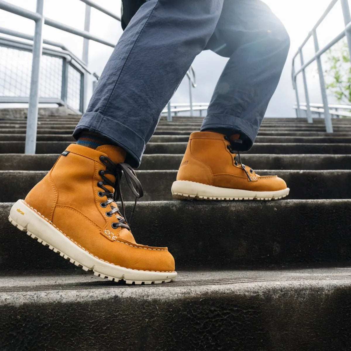 Women's Waterproof Moc Toe Leather Boot - Pecan