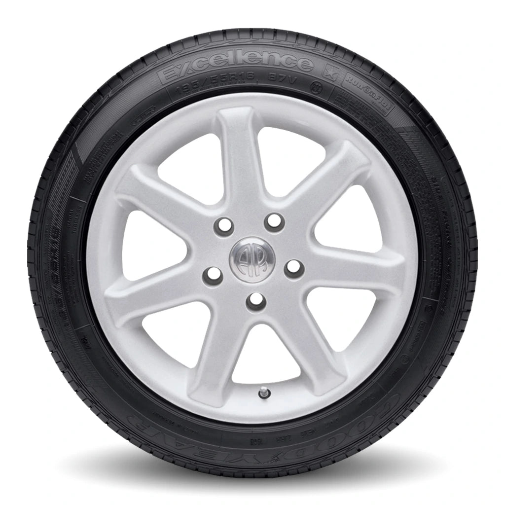 Summer Touring Performance Tire - 255/45R20