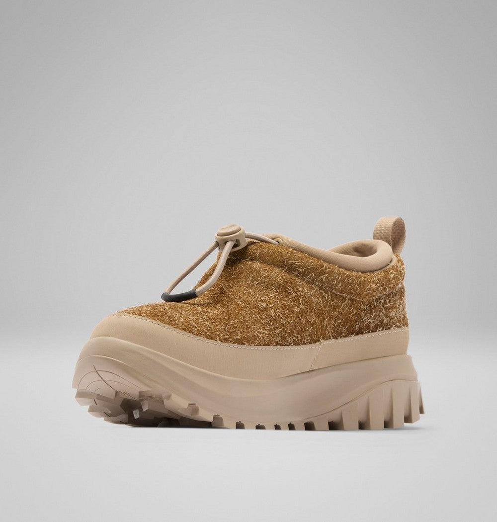 Women's Slip-On Winter Shoe - Tan