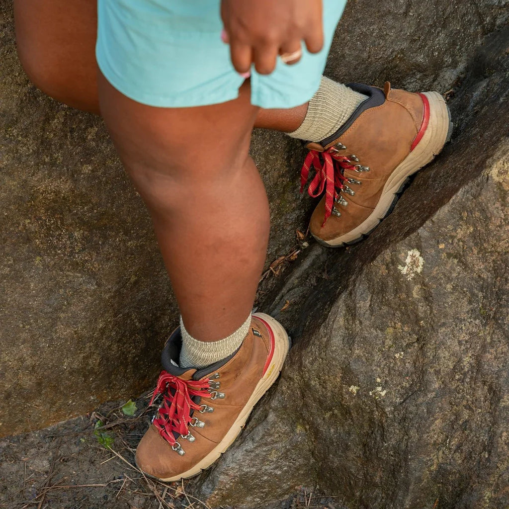 Women's Waterproof Leather Hiking Boot - Brown/Red