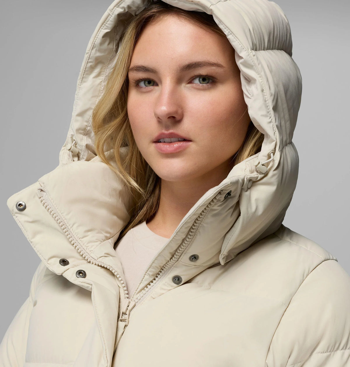 Women's Hooded Down Puffer Jacket - Grey
